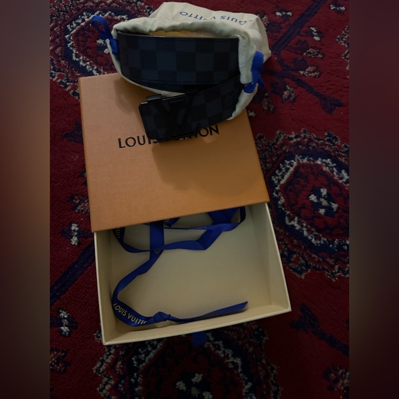 LV belt black on black 100/40 (110cm) - Picture 2 of 4